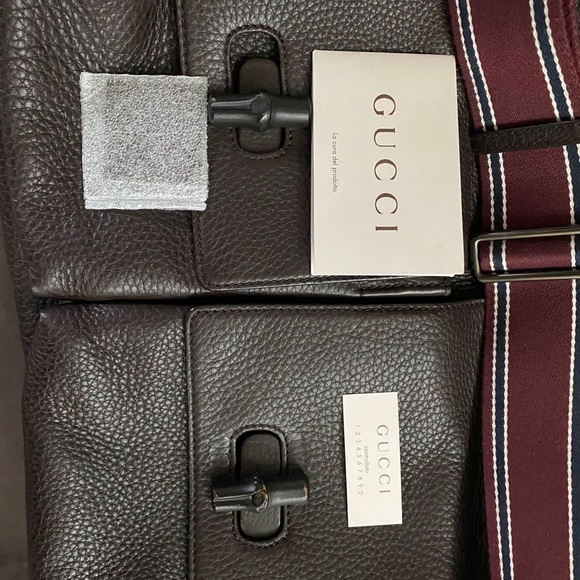 Authentic Gucci Messenger Bag with Bamboo details - Picture 6 of 12